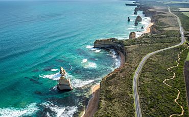 1 Day Natural Treasures Great Ocean Road Fly and Drive Tour from Melbourne