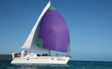 2 Day/2 Night Whitsunday Adventurer Islands Sailing Tour from Airlie Beach